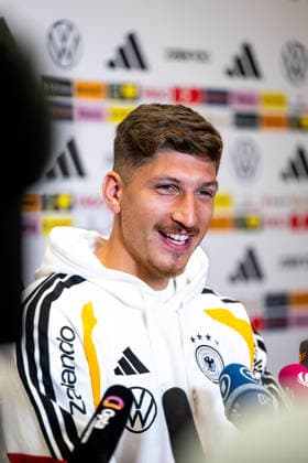 September 29, 2026, GER, Soccer, Men s, UEFA Nations League, Media Hour, DFB German National Team, Vitaly Janelt, Germany Laughs, Herzogenaurach, Adidas Basecamp, Halftime, Bayern, Germany Copyright: xNordphoto Memmlerx