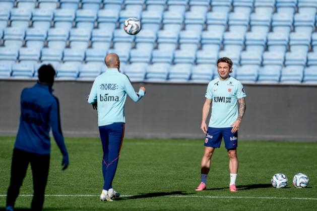 The national team trains at Ullevaal, Oslo, 20260929. Norway national team manager Stale Solbakken and the rest of the national team train at Ullevaal Stadium ahead of Thursday’s international soccer match between Wales and Norway in the Nations League. Photo: Beate Oma Dahle, NTB, Oslo, Norway. EDITORIAL USE ONLY. RESTRICTED USE FOR BETTING COMPANIES  Copyright: xBeatexOmaxDahlex xNTBx