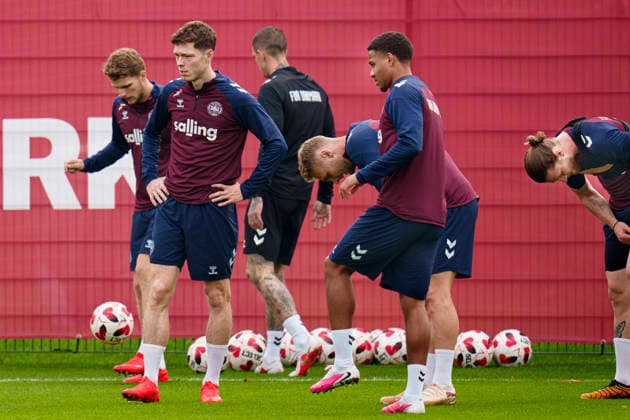 Denmark Nations League: Andreas Skov Olsen, Nikolas Nartey, Anton Gaaei, Victor Nelsson, and Kasper Hoegh during training at the national soccer team’s gathering in Helsingør on Tuesday, September 29, 2026. Denmark will play a Nations League match on Thursday at Parken against Portugal. Photo by Liselotte Sabroe, Ritzau Scanpix, Copenhagen, Denmark  Copyright: Ritzau Scanpix LiselottexSabroex spdk20260929-121208-L