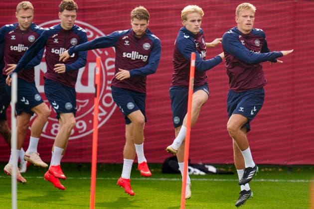 Denmark Nations League: Lucas Hoegsberg, Victor Froholdt, Anton Gaaei, Andreas Skov Olsen, and Victor Nelsson during training at the national soccer team’s gathering in Helsingør on Tuesday, September 29, 2026. Denmark will play a Nations League match on Thursday at Parken against Portugal. Photo by Liselotte Sabroe, Ritzau Scanpix, Copenhagen, Denmark  Copyright: Ritzau Scanpix LiselottexSabroex spdk20260929-122855-L