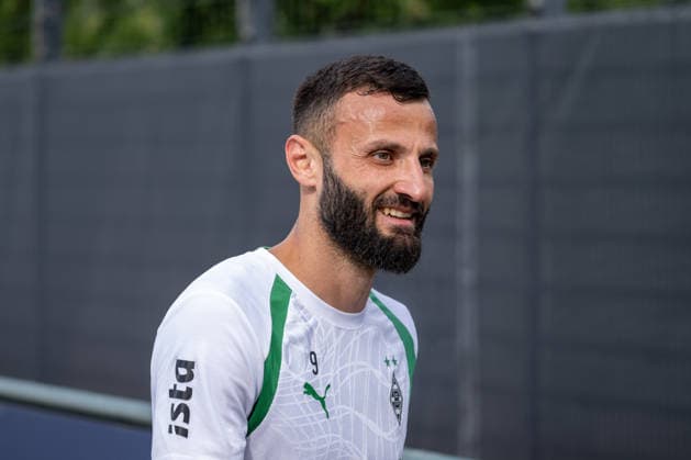 Franck Honorat, Borussia Mönchengladbach, No. 9 on his way to the locker room. Borussia Mönchengladbach open practice, soccer, Bundesliga, 2026–2027 season, September 29, 2026, Borussia Mönchengladbach open practice, soccer, Bundesliga, 2026–2027 season, September 29, 2026, Mönchengladbach Copyright: xEibner-Pressefoto ThomasxHaeslerx EP_THR