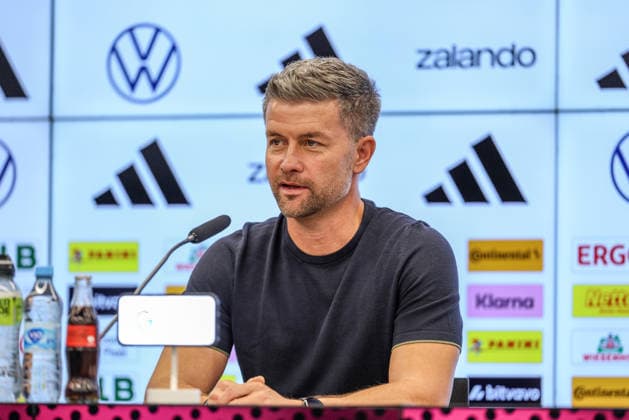 GER, Frankfurt, press conference with Nia Künzer, Christian Wück, and Michael Urbansky, hybrid media session, DFB, start of the World Cup season, German national team, DFB Campus in the photo: Michael Urbansky, head coach of Germany’s U23 national team, German national team, DFB press conference, press conference marking the start of the World Cup season for the German women’s national team and the U23 team at the DFB Campus. DFB DFL REGULATIONS PROHIBIT ANY USE OF PHOTOGRAPHS AS IMAGE SEQUENCES AND OR QUASI-VIDEO, September 29, 2026 Copyright: HMBxMedia HendrikxHamelau