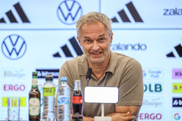 GER, Frankfurt, press conference with Nia Künzer, Christian Wück, and Michael Urbansky, hybrid media session, DFB, Start of the World Cup season, German national team, DFB Campus in pictures: Christian Wück, head coach of the German national team, German national team, DFB press conference, press conference marking the start of the World Cup season for the German women’s national team and the U23 team at the DFB Campus, emotion, good spirits, Laughter. DFB DFL REGULATIONS PROHIBIT ANY USE OF PHOTOGRAPHS AS IMAGE SEQUENCES AND OR QUASI-VIDEO, September 29, 2026 Copyright: HMBxMedia HendrikxHamelau