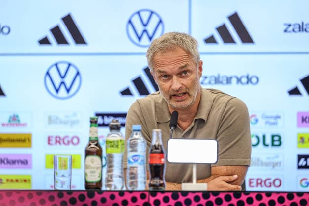 GER, Frankfurt, press conference with Nia Künzer, Christian Wück, and Michael Urbansky, hybrid media session, DFB, start of the World Cup season, German national team, DFB Campus in the photo: Christian Wück, head coach of the German national team, German national team, DFB press conference, press conference marking the start of the World Cup season for the German women’s national team and the U23 team at the DFB Campus. DFB DFL REGULATIONS PROHIBIT ANY USE OF PHOTOGRAPHS AS IMAGE SEQUENCES AND OR QUASI-VIDEO, September 29, 2026 Copyright: HMBxMedia HendrikxHamelau
