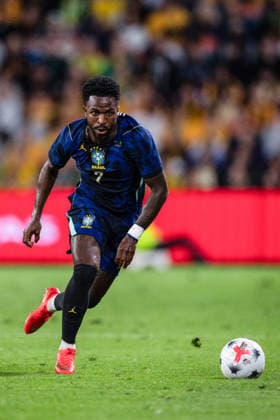 BRISBANE, AUSTRALIA - SEPTEMBER 29: Vinicius Junior of Brazil runs with the ball during the International Friendly, Länderspiel, Nationalmannschaft football match between Australia and Brazil at Suncorp Stadium on September 29, 2026 in Brisbane, Australia. (Photo by Ricardo Nogueira Sports Press Photo) Copyright: xRicardoxNogueira SportsxPressxPhotox Sportspressphoto_SPR242118