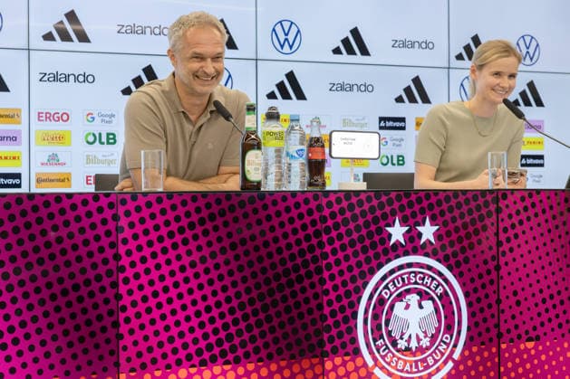 Women s National Team Roster Announcement: National Team Coach Christian Wück and, in the background on the right, Press Spokesperson Sonja Alger at a press conference on the DFB Campus in Frankfurt am Main on September 29, 2026, Frankfurt am Main, Hesse, Germany, DFB Campus