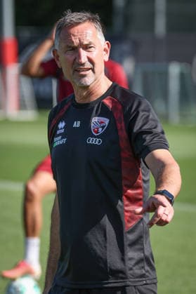 3rd Division Season 2026–27 1: Training Session with Achim Beierlorzer Head Coach Achim Beierlorzer FCI XXXXX Photo by Jürgen Meyer 3rd Division Season 2026–27 1: Training Session with Achim Beierlorzer