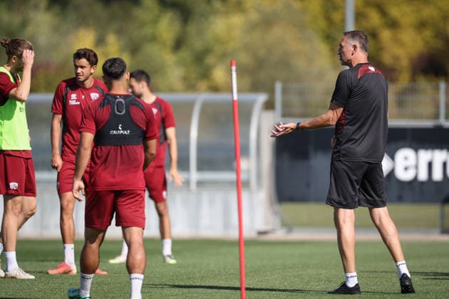 3rd Division Season 2026–27 1: Training Session with Achim Beierlorzer Head Coach Achim Beierlorzer FCI XXXXX Photo by Jürgen Meyer 3rd Division Season 2026–27 1: Training Session with Achim Beierlorzer