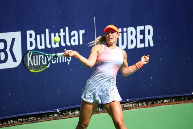 WTA, Tennis Damen 125 Adana Open Tennis Tournament ADANA, TURKIYE - SEPTEMBER 29: Hungarian Dalma Galfi competes against Elena Micic of Australia (not seen) during their round of 32 match at the WTA 125 Adana Open Tennis Tournament at Adana Tennis, Mountain and Water Sports Club (ATDSK) in Adana, Turkiye on September 29, 2026. Yakup Saglam Anadolu Adana Turkey. Editorial use only. Please get in touch for any other usage.  Copyright: x2026xAnadoluxYakupxSaglamx