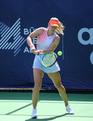 WTA, Tennis Damen 125 Adana Open Tennis Tournament ADANA, TURKIYE - SEPTEMBER 29: Hungarian Dalma Galfi competes against Elena Micic of Australia (not seen) during their round of 32 match at the WTA 125 Adana Open Tennis Tournament at Adana Tennis, Mountain and Water Sports Club (ATDSK) in Adana, Turkiye on September 29, 2026. Yakup Saglam Anadolu Adana Turkey. Editorial use only. Please get in touch for any other usage.  Copyright: x2026xAnadoluxYakupxSaglamx
