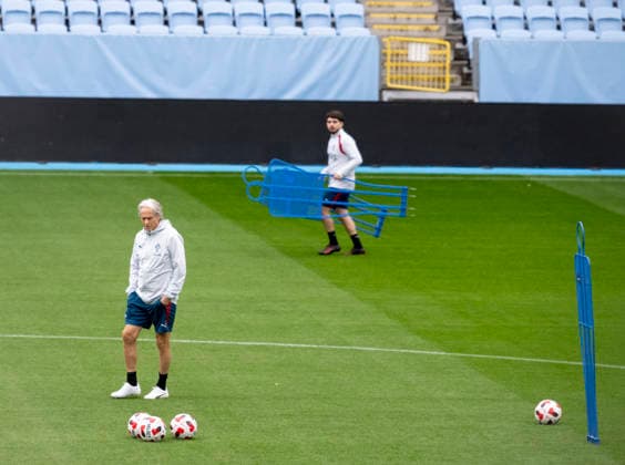 MALMÖ, Sept. 29, 2026 National team captain Jorge Jesus as the Portugal national soccer team trains at Eleda Stadium in Malmö on Tuesday evening. Portugal will face Denmark in the Nations League in Copenhagen on Thursday, but is based in Malmö. MALMÖ, SWEDEN x50090x  Copyright: xJohanxNilssonx xTTx PORTUGAL NATIONAL TEAM MALMÖ