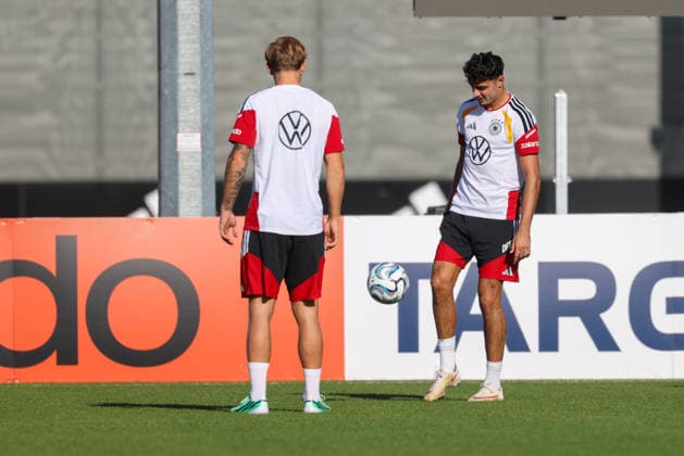 Aleksandar Pavlovic with the ball in Germany, GER, Germany National Team, Training, Soccer, UEFA Nations League, 2026–2027 Season, September 29, 2026, GER, German National Team, Training, Soccer, UEFA Nations League, 2026–2027 Season, September 29, 2026, Herzogenaurach Copyright: xEibner-Pressefoto JennixMaulx EP_JML