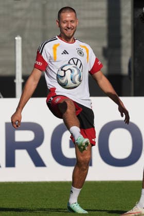 Waldemar Anton, Germany, enjoys training at Herzo Base on September 29, 2026. German National Team, Nations League preparation, Home Ground, HerzoBase, World of Adidas, Herzogenaurach