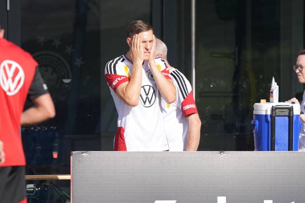 Nico Schlotterbeck Germany takes on sunscreen Herzo Base 29 09 2026 German National Team Nations League Preparation, Home Ground, HerzoBase, World of Adidas, Herzogenaurach