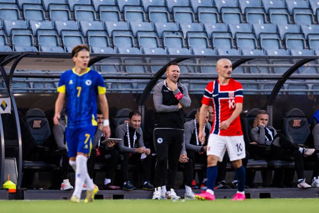 September 29, 2026: Head coach Samir Muratovic of Bosnia and Herzegovina during the UEFA European Under-21 Qualifier soccer match between Norway and Bosnia and Herzegovina on September 29, 2026 in Stavanger. Photo by Marius Simensen. BILDBYRAN COP 238 bbeng bosnia bosnia and herzegovina eu qualifier soccer u21 uefa euro under-21 qualifiers  Copyright: MARIUSxSIMENSEN BB260929BB318