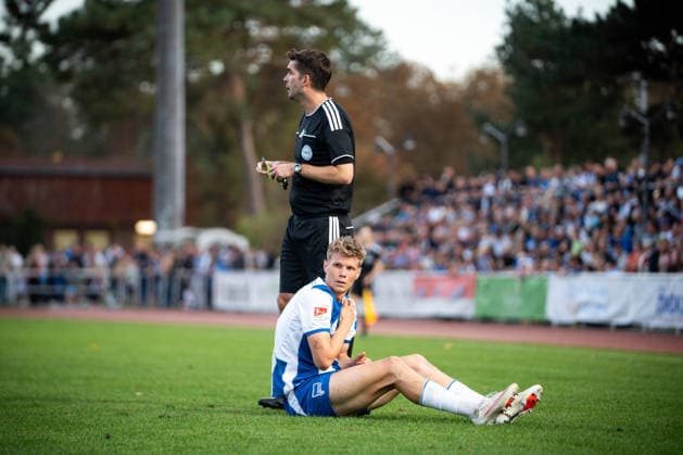 Friendly Match: Hertha BSC vs. Hertha 03 Zehlendorf Berlin, September 29, 2026: Friendly match—Luca SCHULER of Hertha BSC lies on the ground during the game between Hertha BSC and Hertha 03 Zehlendorf at Ernst Reuter Sportfeld on September 29, 2026, in Berlin, Germany Copyright: xBEAUTIFULxSPORTS Kuehnx