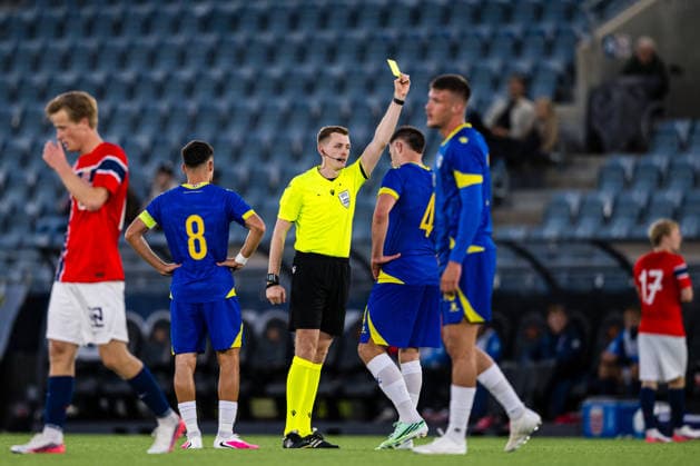 September 29, 2026: Nidal Äaelik of Bosnia and Herzegovina after receiving a yellow card from referee Ryan Lee during the UEFA European Under-21 Qualifier soccer match between Norway and Bosnia and Herzegovina on September 29, 2026 in Stavanger. Photo by Marius Simensen. BILDBYRAN COP 238 bbeng bosnia bosnia and herzegovina eu qualifiers soccer u21 uefa euro under-21 qualifiers  Copyright: MARIUSxSIMENSEN BB260929BB377