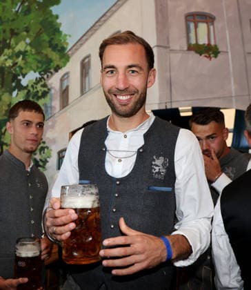 Soccer, Men s, Bavarian Regional League, 2026–2027 Season, TSV 1860 Munich, Official Oktoberfest Visit, Hacker Festzelt: Michael Eberwein of TSV 1860 Munich holding a Maß of beer