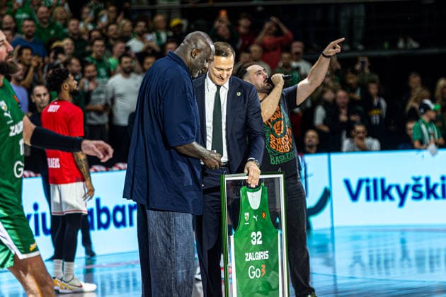 Zalgiris Kaunas vs Olympiacos Piraeus - EuroLeague Shaquille O Neal attends the EuroLeague basketball match between Zalgiris Kaunas and Olympiacos Piraeus at Zalgiris Arena in Kaunas, Lithuania. Kaunas Kaunas Lithuania