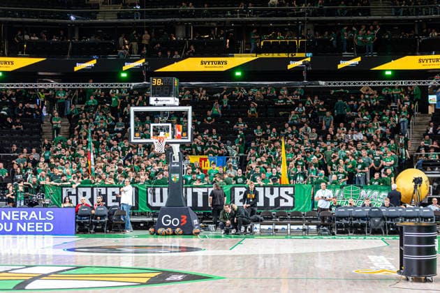Zalgiris Kaunas vs Olympiacos Piraeus - EuroLeague Zalgiris Suppoorter Green White Boys Kaunas Kaunas Lithuania