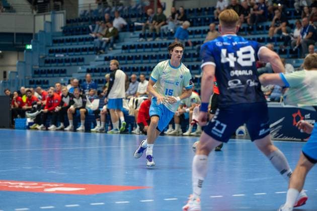 Miro Schluroff, backcourt, VfL Gummersbach 15, Tomasz Gebala, backcourt, PGE Wybrzeze Gdansk 48, , VfL Gummersbach vs. PGE Wybrzeze Gdansk, EHF European League, Men s, Matchday 1, 2026–2027 season, September 29, 2026, Gummersbach, North Rhine-Westphalia, Germany Copyright: xkolbert-press MartinxWdziecznyx