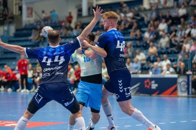 Mikolaj Czaplinski, Wing, PGE Wybrzeze Gdansk 44, Tomasz Gebala, Backcourt, PGE Wybrzeze Gdansk 48, Alex Dujshebaev, Backcourt, VfL Gummersbach 10, , VfL Gummersbach vs. PGE Wybrzeze Gdansk, EHF European League, Men, Matchday 1, 2026–2027 season, September 29, 2026, Gummersbach, North Rhine-Westphalia, Germany Copyright: xkolbert-press MartinxWdziecznyx