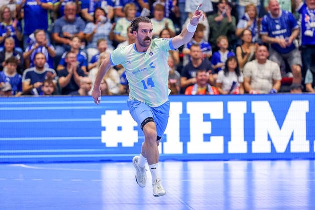 September 29, 2026, Handball, EL, VfL Gummersbach vs. PGE Wybrzeza Gdansk, Matchday 1 of the EHF European League, 2026–27 Men’s Season, Schwalbe Arena: Celebrations after the goal scored by Teitur Einarsson, VfL Gummersbach 14, North Rhine-Westphalia, Germany