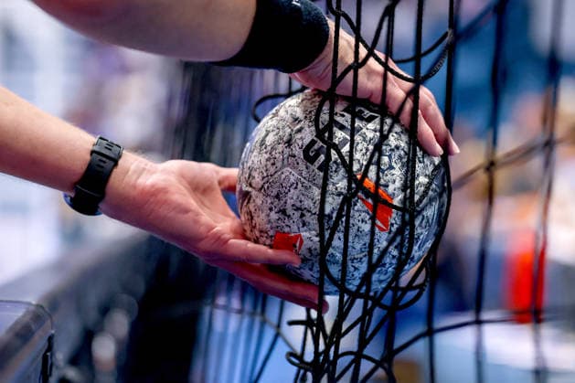September 29, 2026, Handball, EL, VfL Gummersbach vs. PGE Wybrzeza Gdansk, Matchday 1 of the EHF European League, 2026–27 Men s Season, Schwalbe Arena; the ball is caught in the net behind the goal, North Rhine-Westphalia, Germany