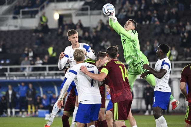 Goalkeeper Fedor Lapoukhov of Belarus makes a save during the UEFA Nations League League C Group C1 football match between Finland and Belarus in Helsinki, Finland, on September 29, 2026. - RONI REKOMAA Helsinki Finland _blpC8Ml5os  Copyright: xRonixRekomaax _blpC8Ml5os
