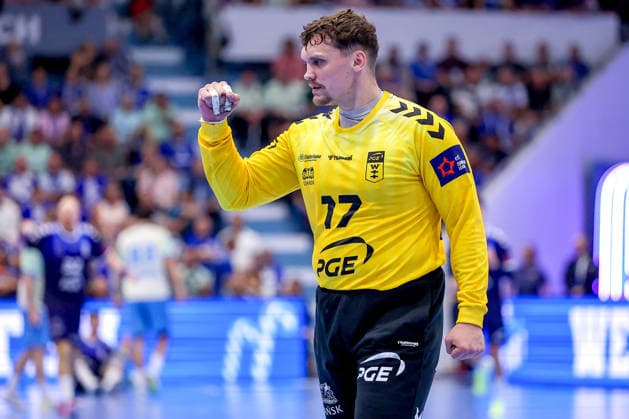 September 29, 2026, Handball, EL, VfL Gummersbach vs. PGE Wybrzeza Gdansk, Matchday 1 of the EHF European League, 2026–27 Men’s Season, Schwalbe Arena, Mateusz Zembrzycki of PGE gesturing on the court, North Rhine-Westphalia, Germany