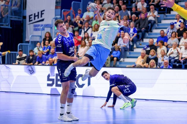 September 29, 2026, Handball, EL, VfL Gummersbach vs. PGE Wybrzeza Gdansk, Matchday 1 of the EHF European League, 2026–27 Men’s Season, Schwalbe Arena; Ludvig Hallbäck of VfL Gummersbach takes a shot on goal; North Rhine-Westphalia, Germany