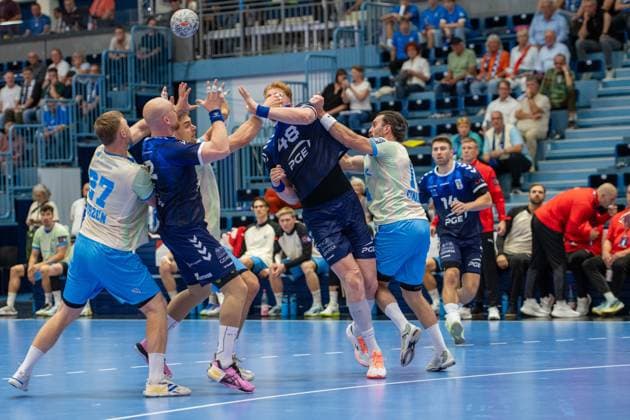 Nejc Zmavc, pivot, PGE Wybrzeze Gdansk 32, Tomasz Gebala, backcourt player, PGE Wybrzeze Gdansk 48, Kristjan Horžen, pivot, VfL Gummersbach 27, VfL Gummersbach vs. PGE Wybrzeze Gdansk, EHF European League, Men, Matchday 1, 2026–2027 season, September 29, 2026, Gummersbach, North Rhine-Westphalia, Germany Copyright: xkolbert-press MartinxWdziecznyx