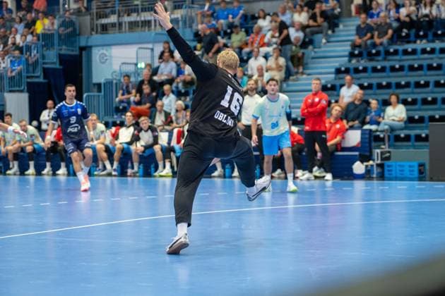 Bertram Obling, Goalkeeper, VfL Gummersbach 16 , , VfL Gummersbach vs. PGE Wybrzeze Gdansk, EHF European League, Men s, Matchday 1, 2026–2027 Season, September 29, 2026, Gummersbach, North Rhine-Westphalia, Germany Copyright: xkolbert-press MartinxWdziecznyx