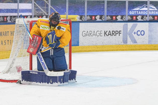 September 29, 2026, Quinto, Gottardo Arena, NL HC Ambrì Piotta vs. HC Davos 29, goalkeeper Sandro Aeschlimann, Davos, Quinto, Gottardo Arena, Ticino, Switzerland Copyright: xJustPictures.ch JarixPestelaccix jp-en-JaPe-JP6_JAr_NL_HCAP_HCD_29Sep2026_000030