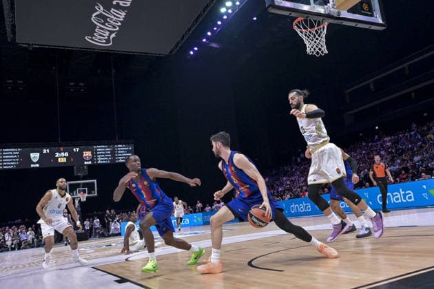 Dubai Basketball v FC Barcelona, Barca - EuroLeague DUBAI, UNITED ARAB EMIRATES - SEPTEMBER 29: Dario Brizuela (8) of FC Barcelona in action during the EuroLeague match between Dubai Basketball and FC Barcelona at Coca-Cola Arena in Dubai, United Arab Emirates, on September 29, 2026. Hassan al Raisi Anadolu Dubai United Arab Emirates. Editorial use only. Please get in touch for any other usage.  Copyright: x2026xAnadoluxHassanxalxRaisix