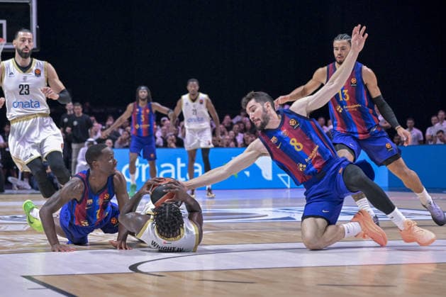 Dubai Basketball v FC Barcelona, Barca - EuroLeague DUBAI, UNITED ARAB EMIRATES - SEPTEMBER 29: Dario Brizuela (8) of FC Barcelona in action during the EuroLeague match between Dubai Basketball and FC Barcelona at Coca-Cola Arena in Dubai, United Arab Emirates, on September 29, 2026. Hassan al Raisi Anadolu Dubai United Arab Emirates. Editorial use only. Please get in touch for any other usage.  Copyright: x2026xAnadoluxHassanxalxRaisix