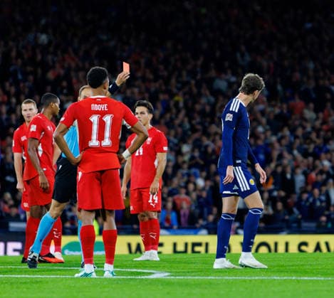 29.09.2026 Scotland v Switzerland, UEFA Nations League, League Stage : Jack Hendry receives red card  Copyright: xKennyxRamsay.Scotlandx NINTCHDBPICT001112140900