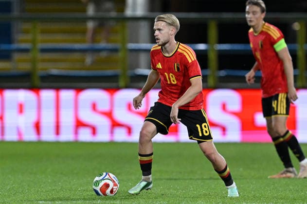 260924 Belgium U21, U 21 vs Wales U21 Arthur Vermeeren (18) of Belgium pictured during a soccer game between the Under 21 national teams of Belgium and Wales on matchday 11 in group I in the qualifying of the UEFA Under 21 Championship , on Tuesday 29 September 2026 in Westerlo , Belgium .(Photo by David Catry Isosport) Westerlo Belgium  Copyright: xDavidxCatryx 20260929DC2_5500