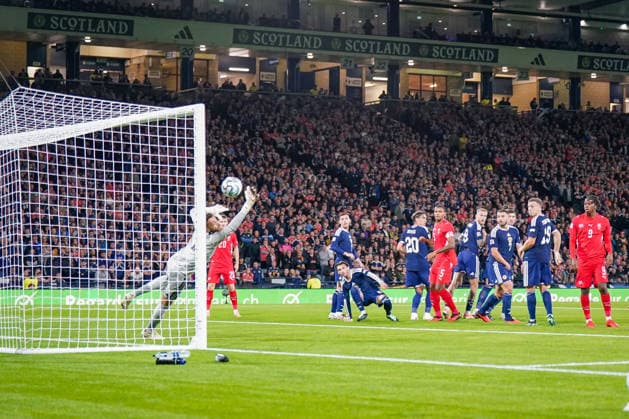 Soccer: UEFA Nations League 2026–2027, Matchday 2: Scotland vs. Switzerland at Hampden Park, Glasgow. Goal and shot on goal for the 0–1 score by Ricardo Rodriguez (Switzerland); 13 Angus Gunn (Scotland) can only watch the ball go by. Copyright: xJOERANxSTEINSIEKx