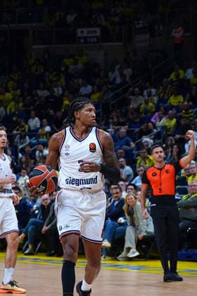 ISTANBUL, TURKEY - SEPTEMBER 29: Marjon Beauchamp 3 of Bayern Munich in action during the EuroLeague Regular Season Round 2 match between Fenerbahce Tarfin Istanbul and Bayern Munich at ULKER Sports and Event Hall , on September 29, 2026, in Istanbul , Turkey. ( Photo by Seskimphoto ) Istanbul Atasehir Turkey Istanbul Atasehir Turkey Copyright: xSeskimphotox FBahce-BayernM-2909 (10)