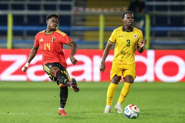 Belgium s Chris Lokesa and Wales Ronan Kpakio fight for the ball during a soccer game between Belgium U21, U 21 and Wales U21, Tuesday 29 September 2026 in Westerlo, qualifier 7 8 for the 2027 European Championships. BRUNOxFAHY  x188269118x