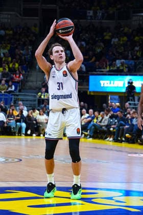 ISTANBUL, TURKEY - SEPTEMBER 29: Rokas Jokubaitis 31 of Bayern Munich in action during the EuroLeague Regular Season Round 2 match between Fenerbahce Tarfin Istanbul and Bayern Munich at ULKER Sports and Event Hall , on September 29, 2026, in Istanbul , Turkey. ( Photo by Seskimphoto ) Istanbul Atasehir Turkey Istanbul Atasehir Turkey Copyright: xSeskimphotox FBahce-BayernM-2909 (67)