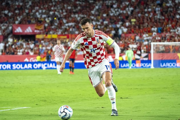 SEVILLE, SPAIN - SEPTEMBER 29: Ivan Perisic (N14) in action with the ball during the UEFA Nations League match between Spain and Croatia at the Stadium Ramon Sanchez Pizjuan on the 29th of September, 2026 in Sevilla, Spain Copyright: xAndresxLopezxSheridanxx xSPPx Sportspressphoto_SPR242755