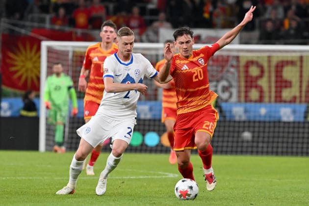 LJUBLJANA, SLOVENIA - SEPTEMBER 29: Dimitar Mitrovski of North Macedonia (R) in action against Zan Karnicnik of Slovenia (L) during the UEFA Nations League, League B Group B1, match between Slovenia and North Macedonia at Stadion Stozice, Ljubljana on September 29, 2026 in Ljubljana, Slovenia. (Photo by Igor Kupljenik Sports Press Photo). Copyright: xIgorxKupljenikx xSPPx Sportspressphoto_SPR242761