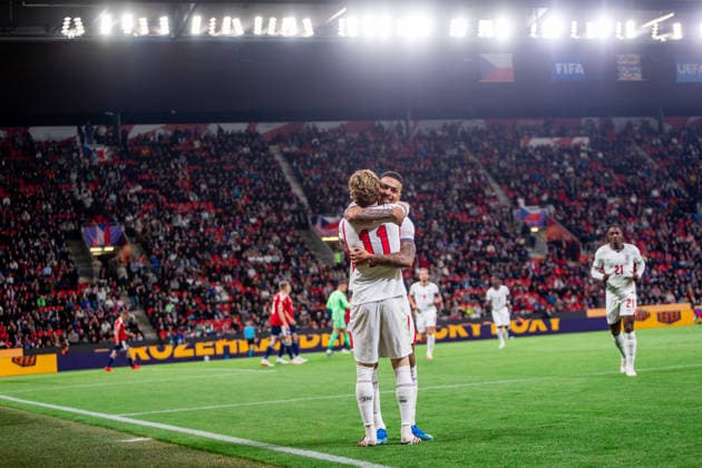 CZECHIA - ENGLAND Anthony Gordon of England and Barcelona celebrates a goal with Morgan Rogers of England and Chelsea during UEFA Nations League - League A - Group A3 - Matchday 2 - football match between Czechia and England. Fortuna Arena, Eden, Stadion, Prague, Czechia September 29, 2026. Photo by Branislav Racko Copyright: xx _BRR9970