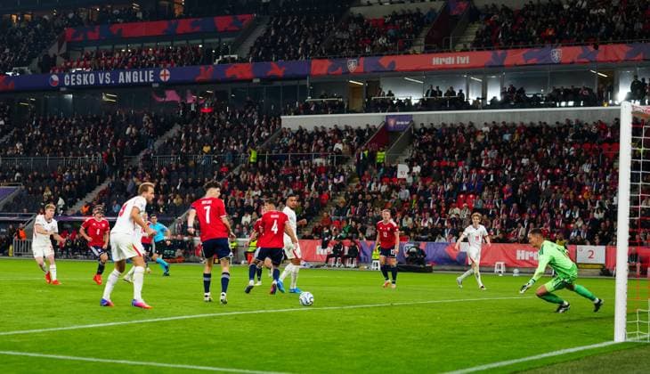 Lewis Hall of England shoots narrowly wide Czechia v England, UEFA Nations League, Football, Fortuna Arena, Prague, Czechia - 29 Sep 2026Prague Fortuna Arena Czech Republic  Copyright: xJavierxGarcia Shutterstockx 17175831am