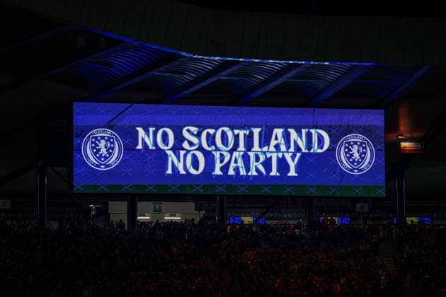 Soccer: UEFA Nations League 2026–2027, Matchday 2: Scotland vs. Switzerland at Hampden Park, Glasgow. The stadium display at Hampden Park shows the slogan NO SCOTLAND NO PARTY with logos of the Scottish Football Association ahead of the international match between Scotland and Switzerland. Scoreboard, stadium display, slogan, Scotland, Scottish FA, soccer, UEFA Nations League, Hampden Park, Glasgow, sports venue, interior view, spectators, fans, stands, atmosphere Copyright: xJOERANxSTEINSIEKx