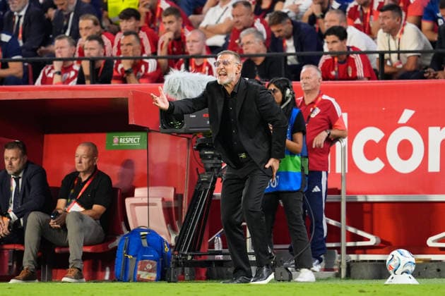 September 29, 2026, Sevilla, Sevilla, Spain: Slaven Bilic, head coach of Croatia, reacts during the UEFA Nations League 2026 27 group phase match between Spain and Croatia at Ramon Sanchez-Pizjuan stadium on September 29, 2026, in Sevilla, Spain. Spain V Croatia - UEFA Nations League 2026 27 Group A3 MD2  - ZUMAa181 20260929_zaa_a181_093 Copyright: xJoaquinxCorcherox