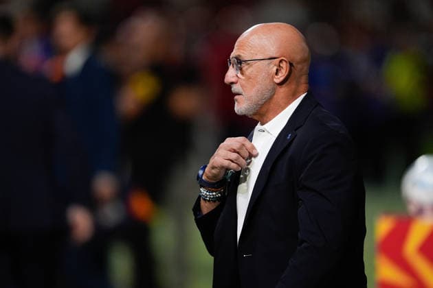 September 29, 2026, Sevilla, Sevilla, Spain: Luis de la Fuente, head coach of Spain, looks on during the UEFA Nations League 2026 27 group phase match between Spain and Croatia at Ramon Sanchez-Pizjuan stadium on September 29, 2026, in Sevilla, Spain. Spain V Croatia - UEFA Nations League 2026 27 Group A3 MD2  - ZUMAa181 20260929_zaa_a181_096 Copyright: xJoaquinxCorcherox