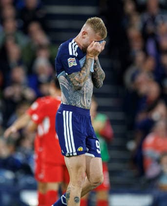 29.09.2026: Scotland v Switzerland: Oliver McBurnie of Scotland reacts as the Swiss score their second goal  Copyright: xWilliexVassx NINTCHDBPICT001112150417